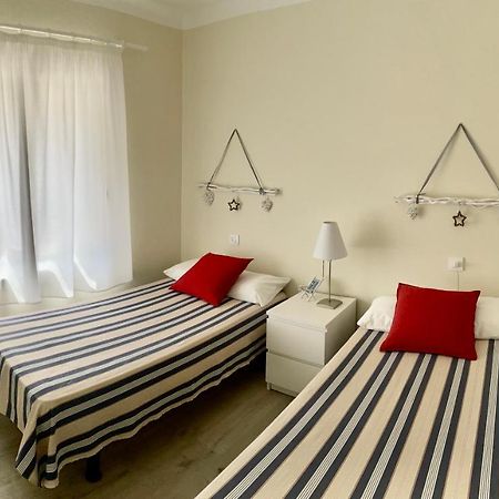 Apartament Grifeu Llança Kültér fotó