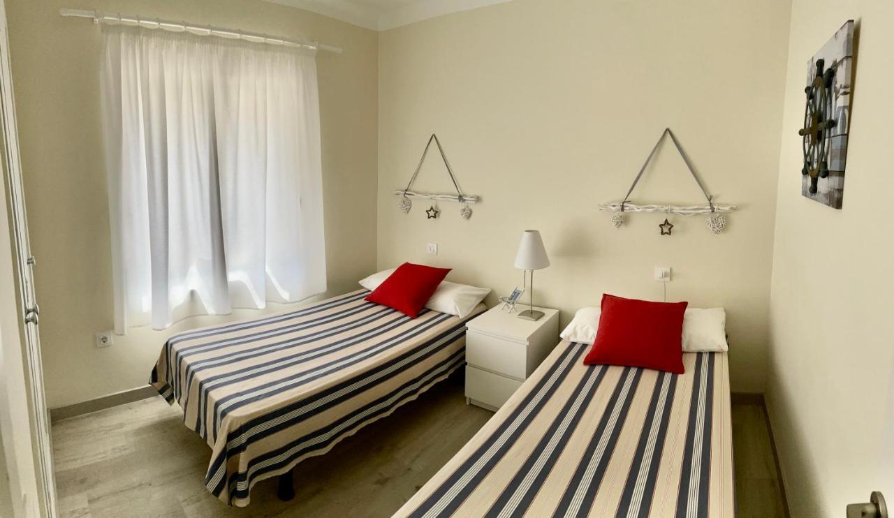 Apartament Grifeu Llança Kültér fotó