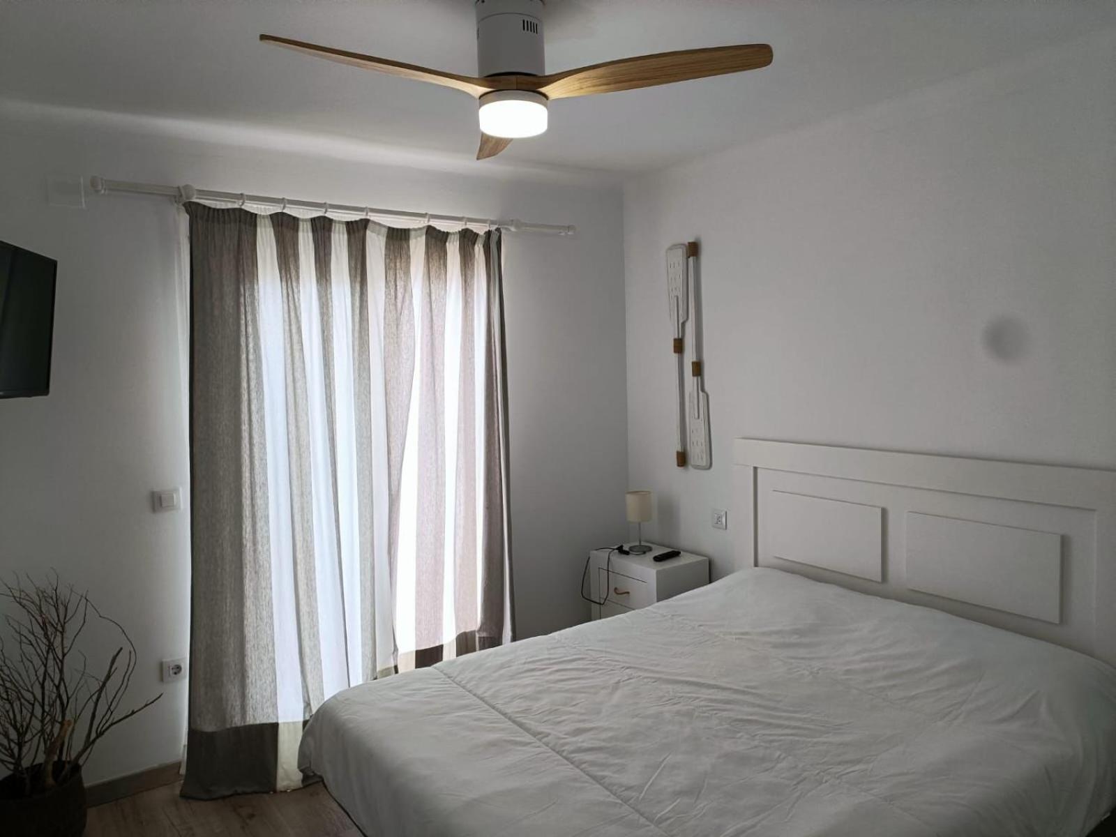 Apartament Grifeu Llança Kültér fotó